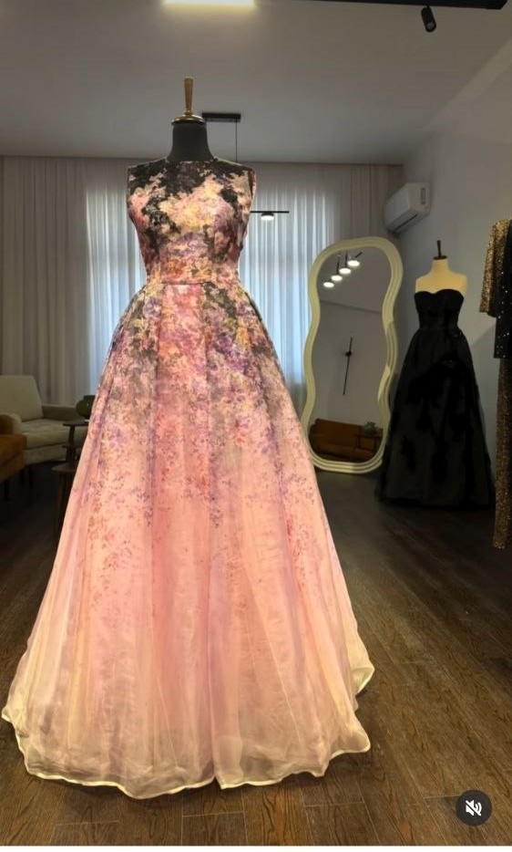 Rəngli Naxışlı Üzgü Ətəkli Kaftan