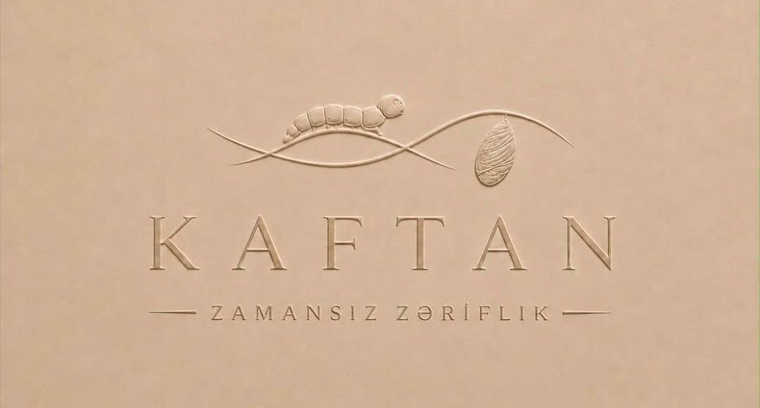 KAFTAN loqosu — tırtıl və barama simvolu, zəriflik səyahəti